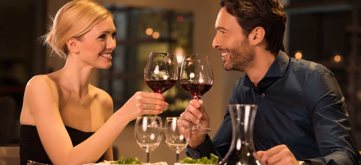 UNFORGETTABLE MOMENTS: A HILL COUNTRY LOVE STORY FOR COUPLES